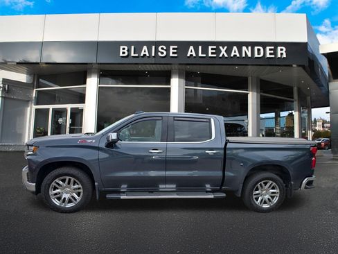 Used 2021 Chevrolet Silverado 1500 LTZ w/ LTZ Premium Package AWD/4WD image 9