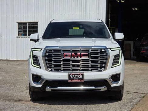 Used 2025 GMC Yukon Denali AWD/4WD image 2