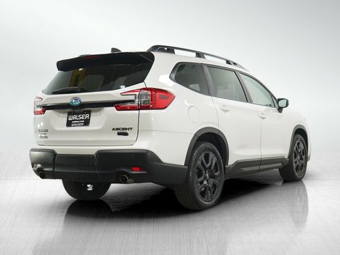 Used 2023 Subaru Ascent Onyx Edition AWD/4WD image 4
