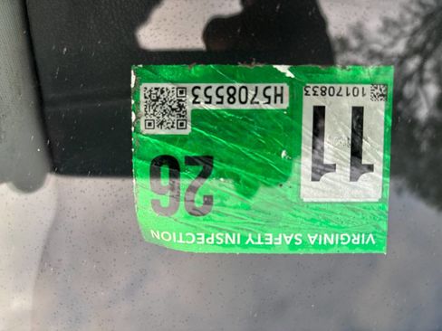 Used 2017 Toyota Corolla L image 9