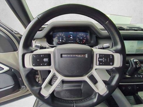 Used 2021 Land Rover Defender 110 S AWD/4WD image 30