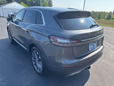 Used 2022 Lincoln Nautilus Reserve w/ Equipment Group 201A image 5