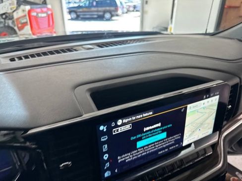 Used 2025 Chevrolet Silverado 1500 RST AWD/4WD image 47