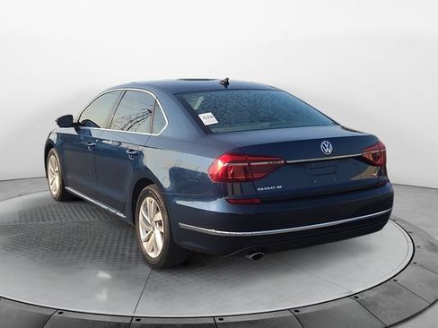 Used 2018 Volkswagen Passat 2.0T SE FWD image 3