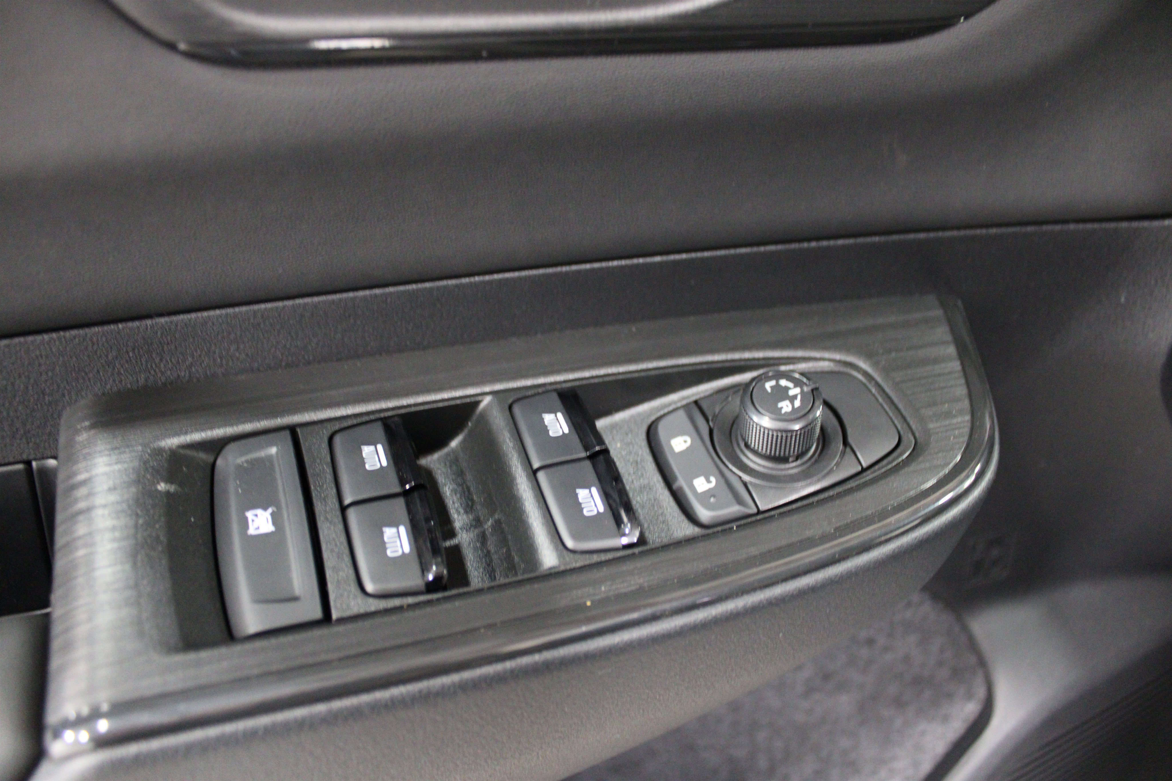 New 2026 Subaru Outback Wilderness AWD/4WD image 7