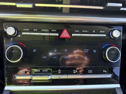 Used 2024 Hyundai Santa Fe SEL FWD image 22