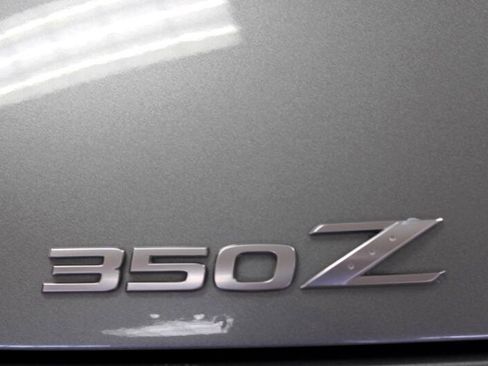 Used 2004 Nissan 350Z Touring image 34