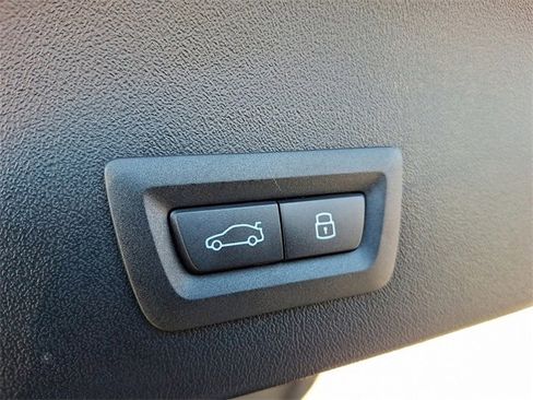 Used 2026 BMW X3 xDrive30 w/ Premium Package image 25