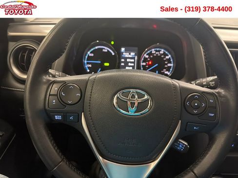 Used 2018 Toyota RAV4 Limited image 15