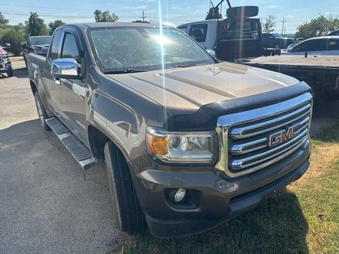Used 2016 GMC Canyon SLE RWD image 2