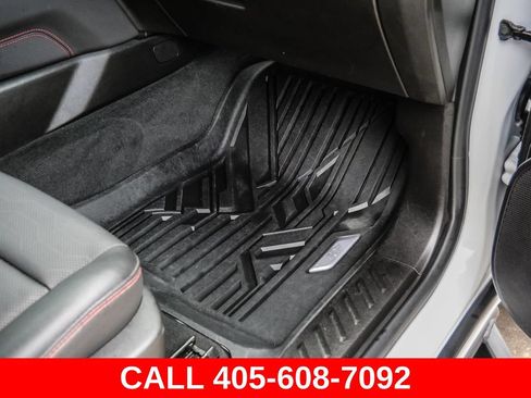 Used 2023 Chevrolet Colorado Z71 w/ Z71 Convenience Package 2 AWD/4WD image 22