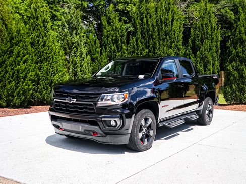 Used 2021 Chevrolet Colorado LT w/ Redline Special Edition AWD/4WD image 5