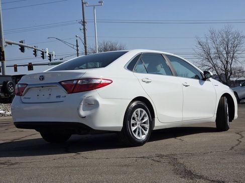 Used 2017 Toyota Camry LE image 22