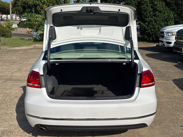 Used 2015 Volkswagen Passat 1.8T SE FWD image 29