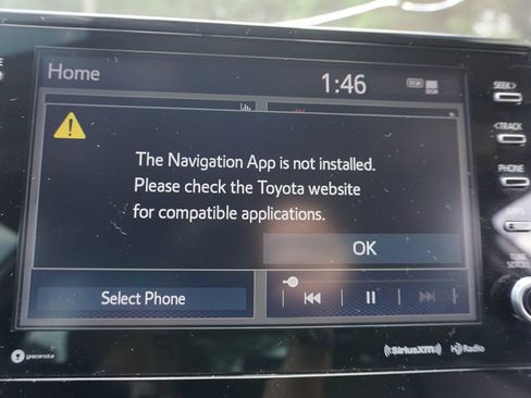Used 2023 Toyota Camry XSE FWD image 11