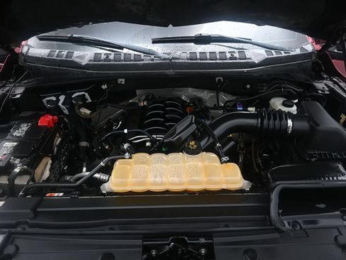Used 2018 Ford F150 XLT w/ Equipment Group 302A Luxury AWD/4WD image 11
