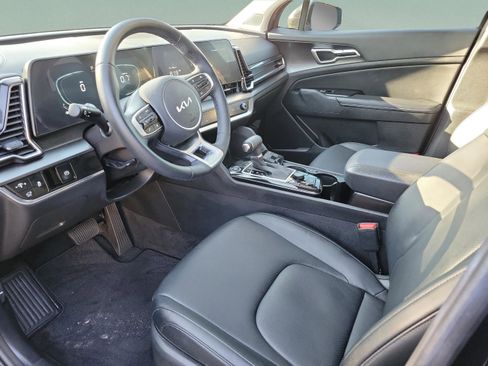 Certified 2025 Kia Sportage EX w/ Premium Package FWD image 21