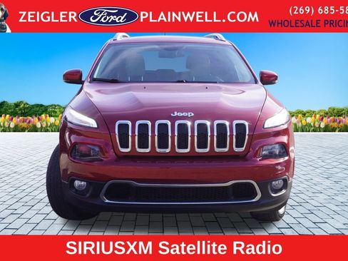 Used 2016 Jeep Cherokee Limited image 8