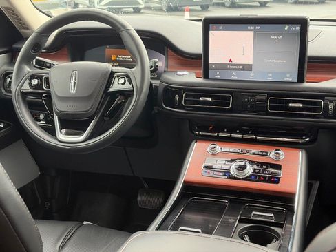 Used 2024 Lincoln Aviator Reserve w/ Equipment Group 201A AWD/4WD image 14