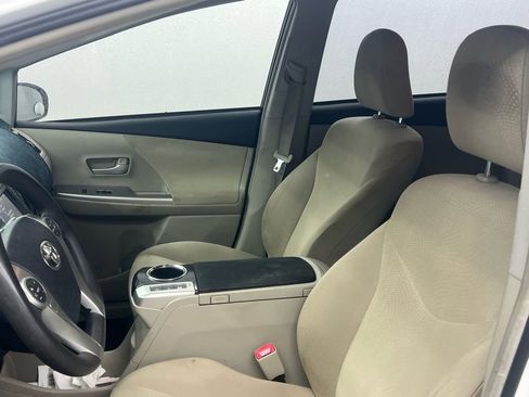 Used 2013 Toyota Prius V Three image 6