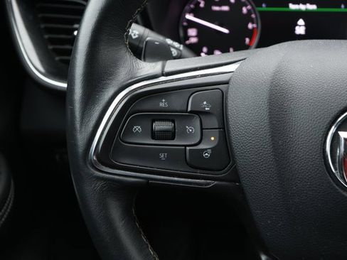 Used 2023 Buick Envision Essence image 13