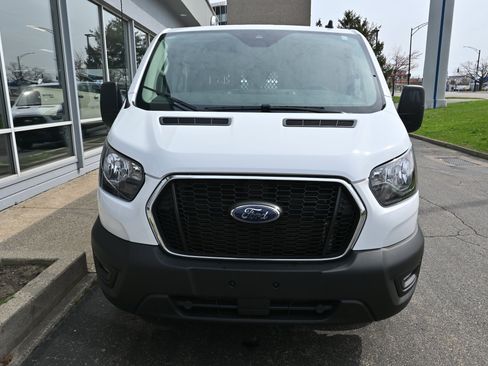 Used 2024 Ford Transit 250 Low Roof w/ Exterior Upgrade Package image 3