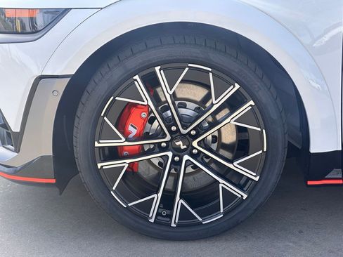 Certified 2025 Hyundai Ioniq 5 N Base image 11