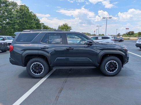 New 2026 Toyota 4Runner TRD Off-Road Premium AWD/4WD image 3