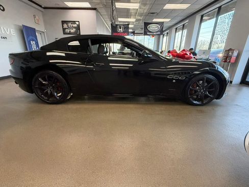 Used 2013 Maserati GranTurismo Sport image 18