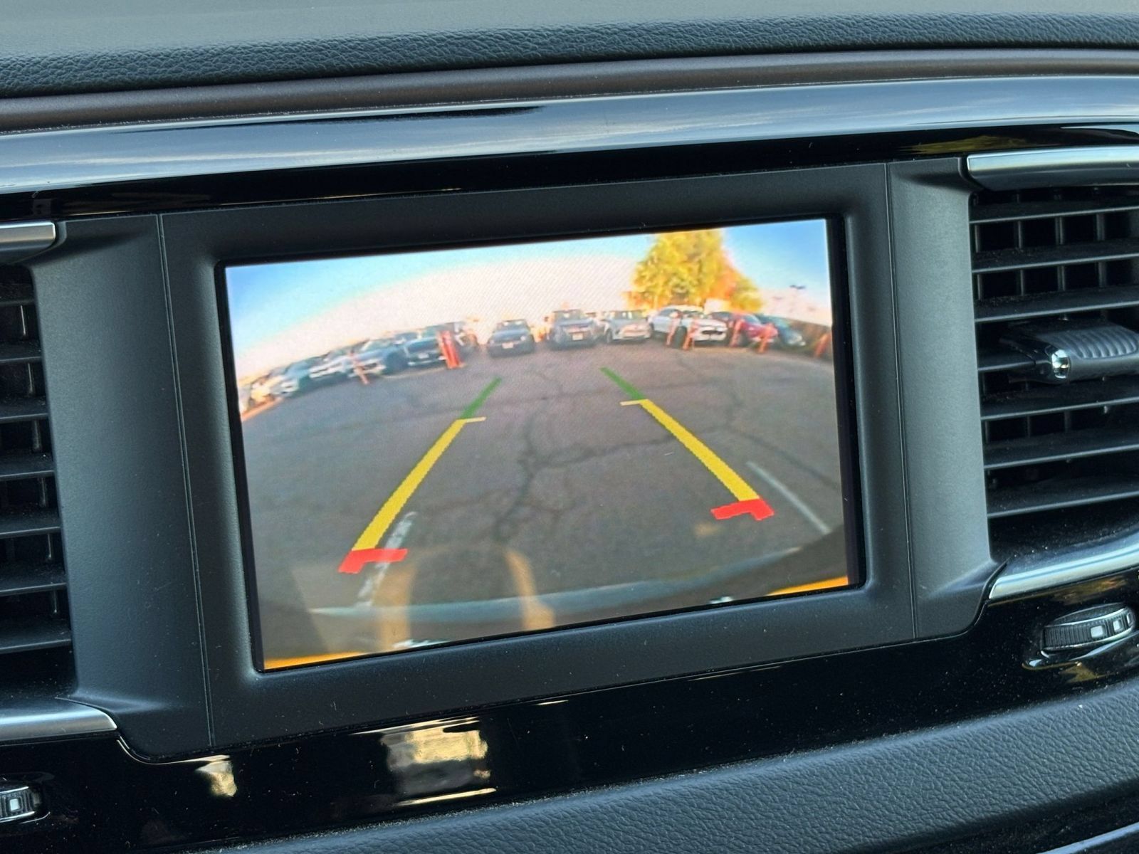 Used 2023 Chrysler Voyager LX FWD image 25