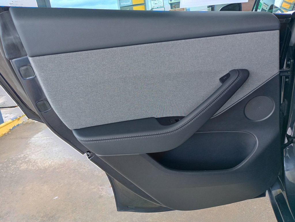 Used 2026 Tesla Model Y 2WD image 25