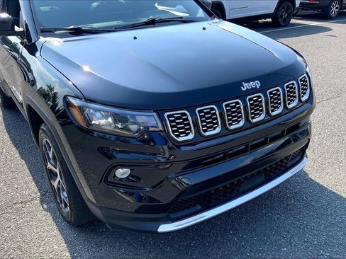Certified 2024 Jeep Compass Limited w/ Sun and Sound Group AWD/4WD image 29