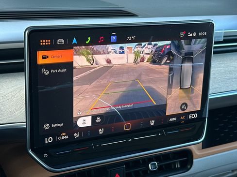 New 2025 Volkswagen ID. Buzz 1st Edition image 19