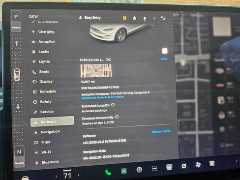 Used 2024 Tesla Model X Plaid image 4