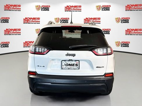 Used 2020 Jeep Cherokee Latitude Plus w/ Cold Weather Group AWD/4WD image 15