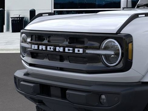 New 2026 Ford Bronco Outer Banks image 19