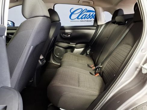 Used 2025 Honda HR-V LX image 9