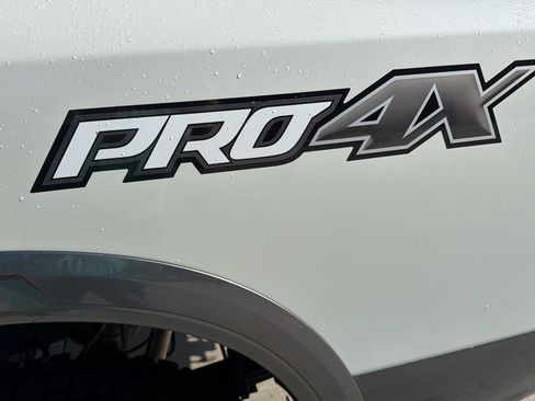 Used 2017 Nissan Titan PRO-4X AWD/4WD image 30