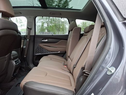 Used 2021 Hyundai Santa Fe Limited AWD/4WD image 10