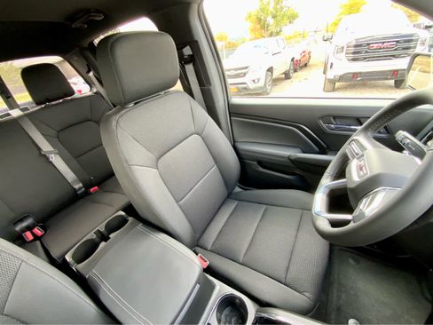 New 2026 GMC Canyon Elevation image 29