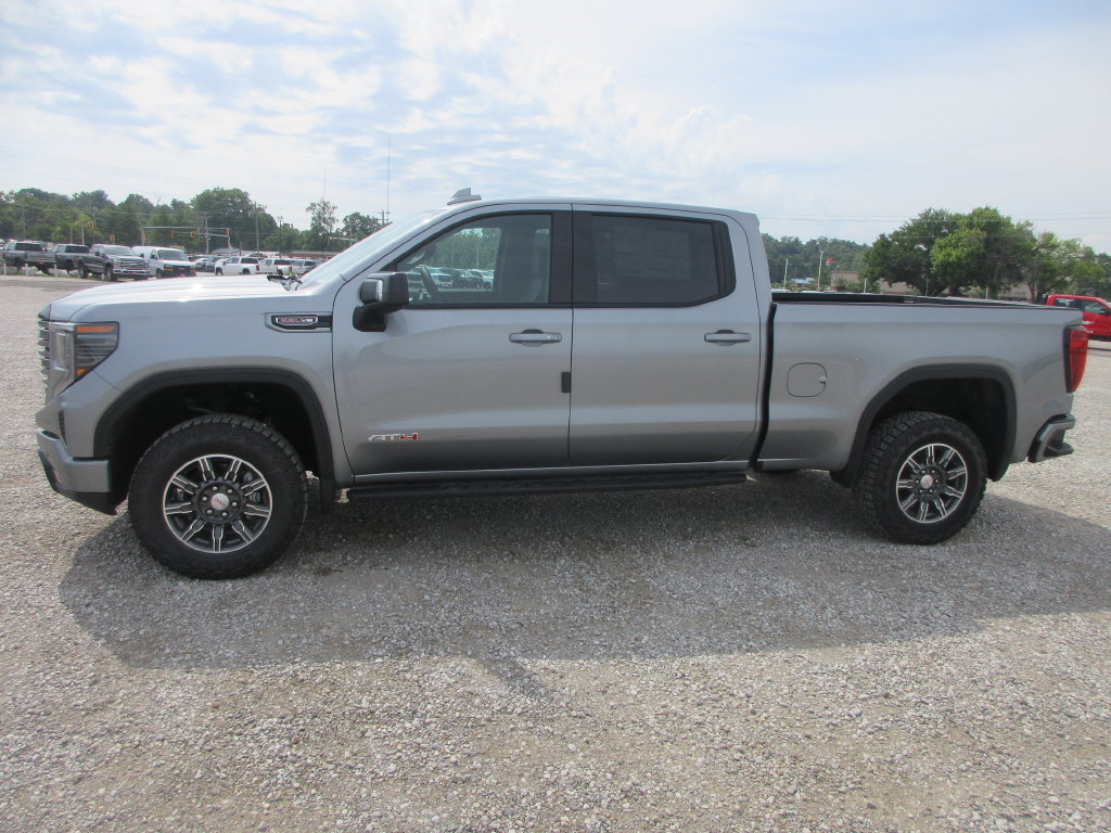 New 2026 GMC Sierra 1500 AT4 w/ AT4 Premium Package AWD/4WD image 11