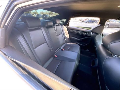 Used 2018 Honda Accord Sport image 28