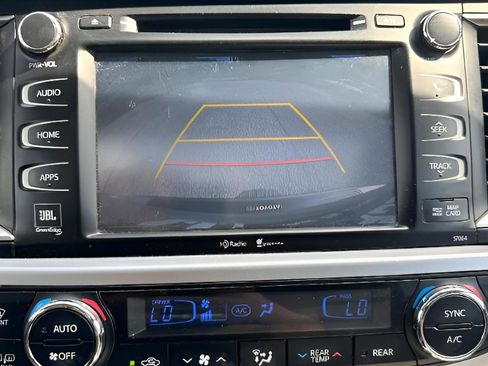 Used 2014 Toyota Highlander Limited w/ Driver Technology Package AWD/4WD image 23