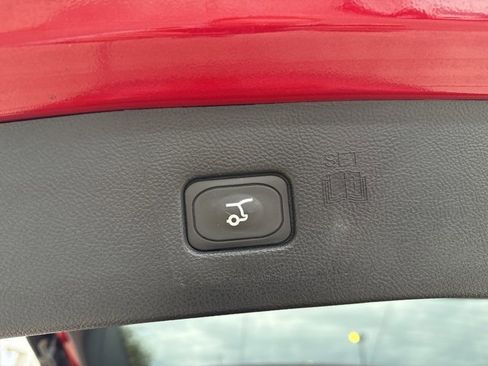 Used 2024 Ford Edge SEL w/ Convenience Package image 16