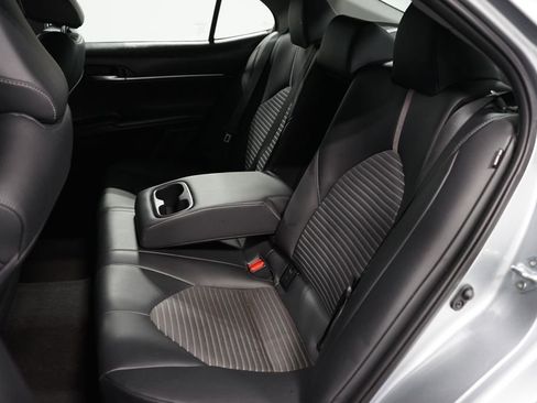 Used 2023 Toyota Camry SE image 27