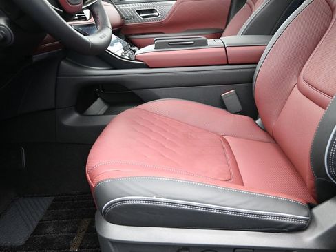 New 2026 INFINITI QX80 Autograph w/ Premium Cargo Package image 13