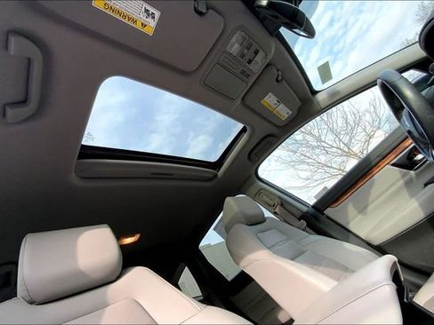 Used 2022 Honda CR-V EX-L image 13