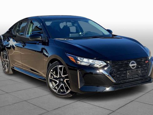 Certified 2024 Nissan Sentra SR FWD image 2