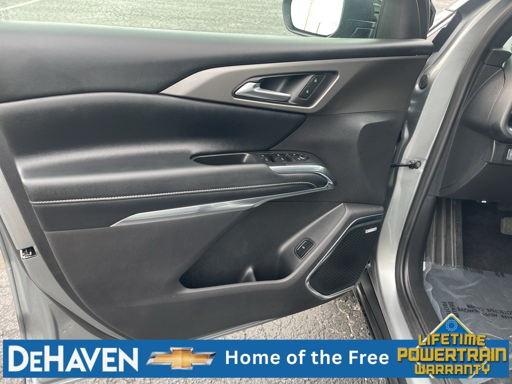 Used 2026 Chevrolet Traverse LT w/ Enhanced Driving Package AWD/4WD image 22