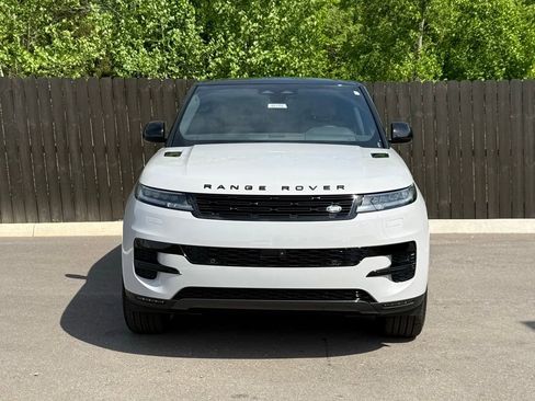 New 2026 Land Rover Range Rover Sport SE AWD/4WD image 8